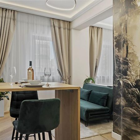 Studio Jungle Breath - City Centre Bucarest Extérieur photo